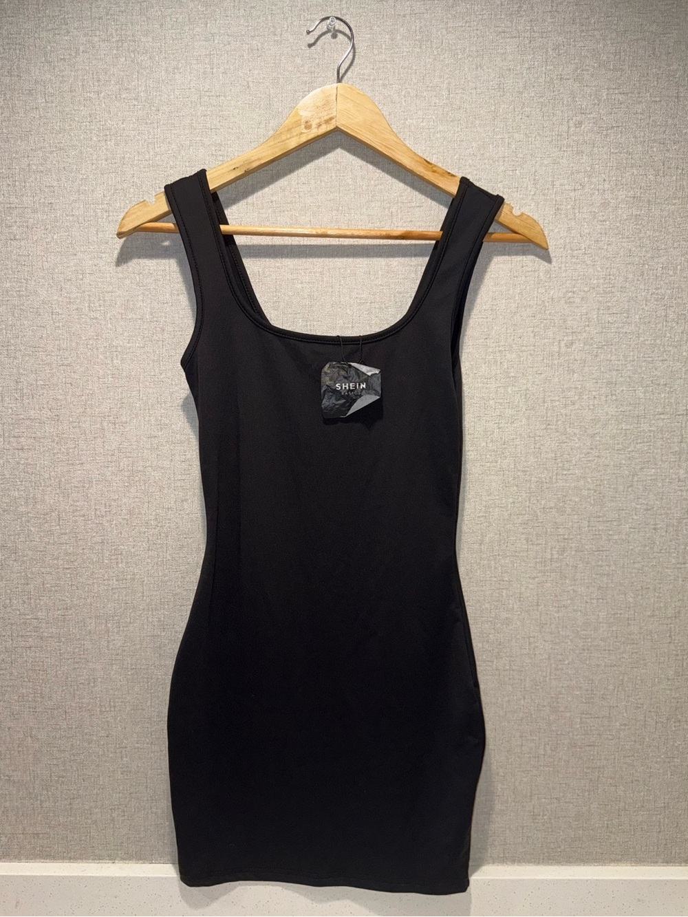{SHEIN} Black Scoop Neck Bodycon Mini Dress